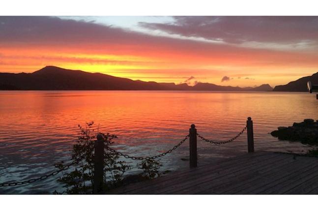 Smastranda Fjord Lodge Aheim المظهر الخارجي الصورة