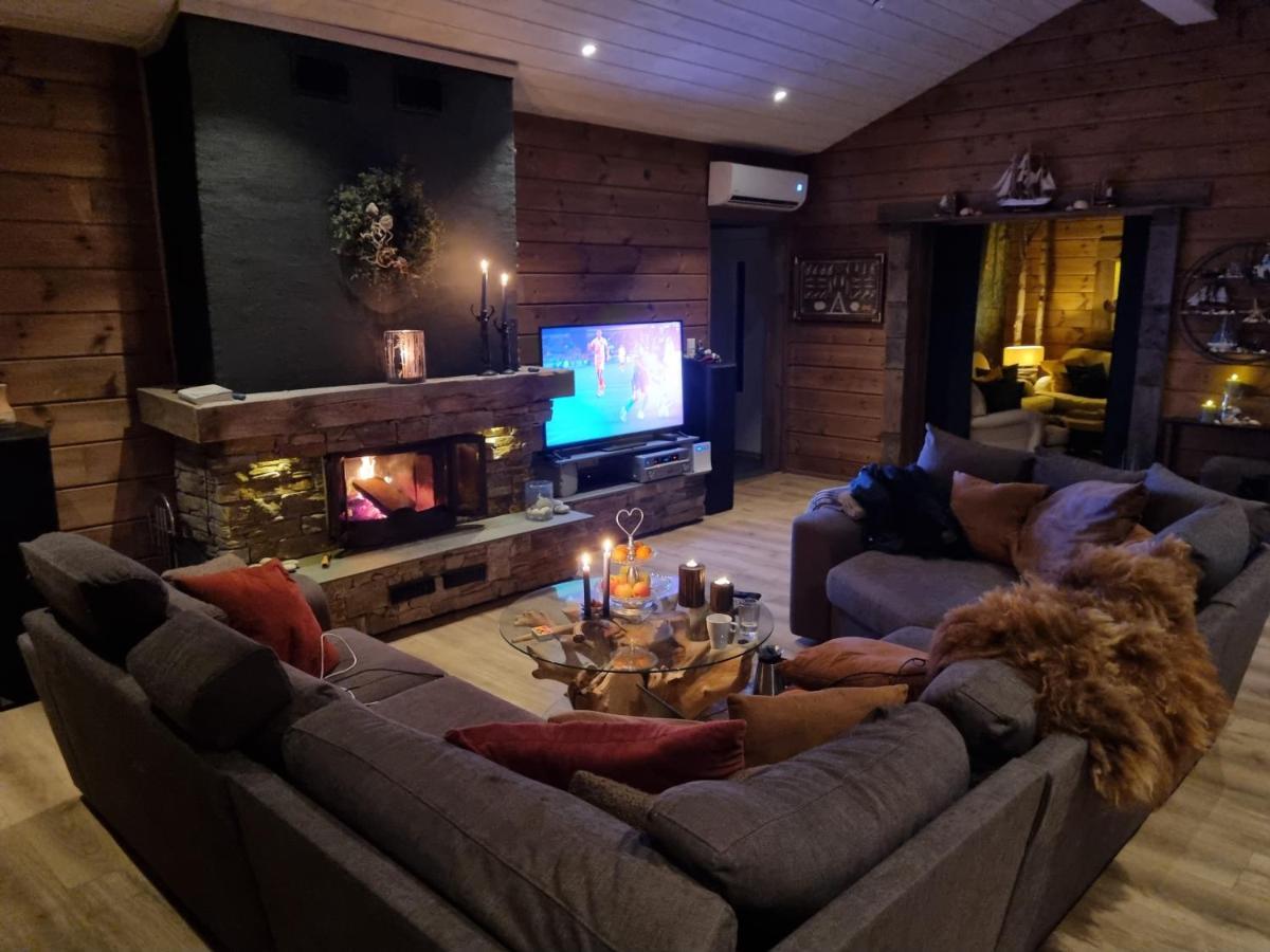 Smastranda Fjord Lodge Aheim المظهر الخارجي الصورة