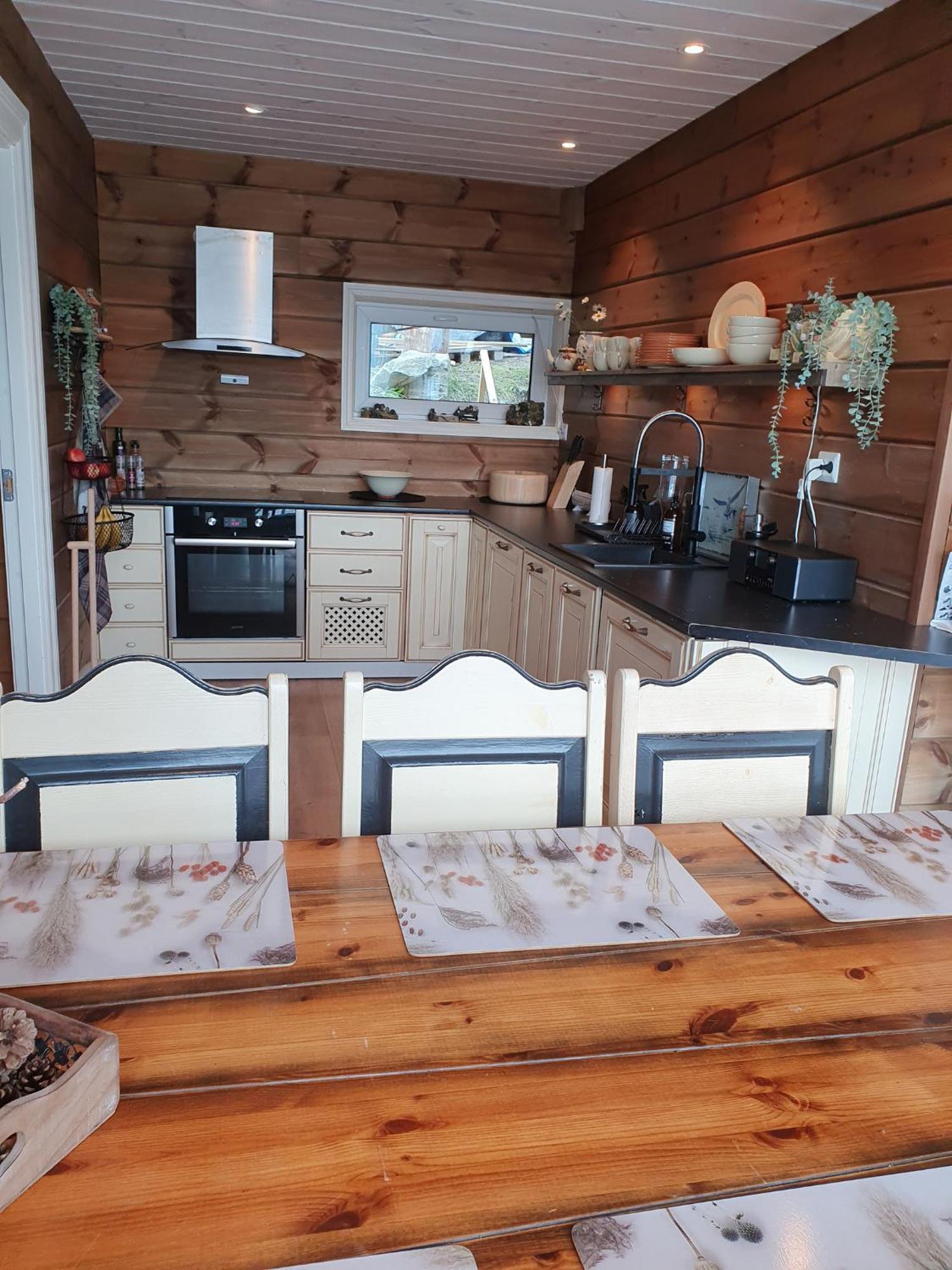 Smastranda Fjord Lodge Aheim المظهر الخارجي الصورة